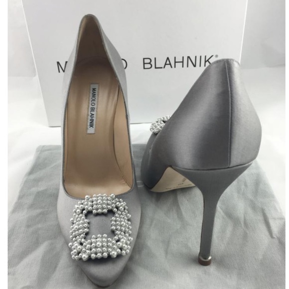 manolo blahnik hangisi grey